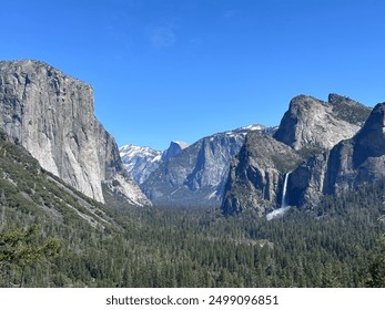 二次元资源导航：探索无限动漫世界的最佳途径与资源分享